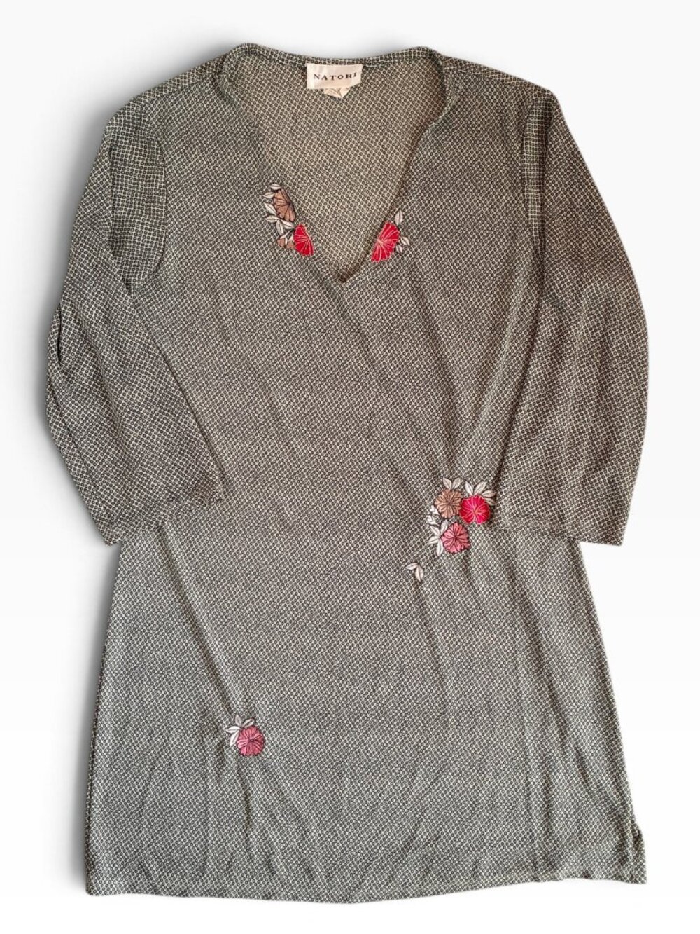 Natori Caftan Floral Embroidery V-Neck Tunic Dress Diamond Print 3/4 Sleeve - M